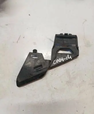 Volvo V50 Headlight/headlamp mounting bracket 30678261