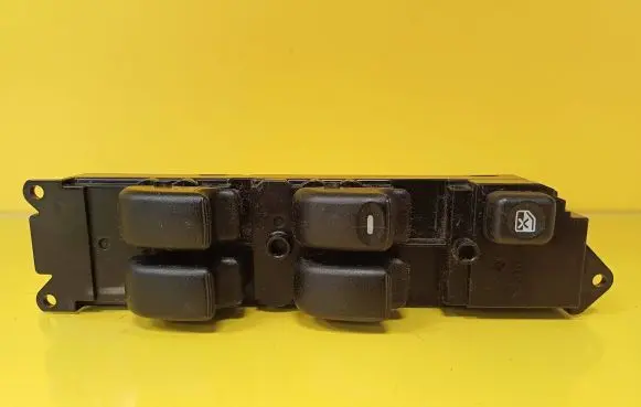 Mitsubishi Space Wagon Electric window control switch