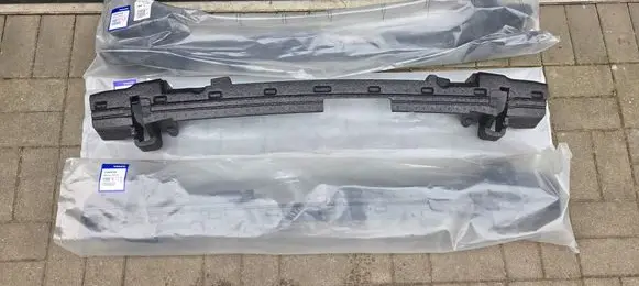Volvo XC90 Rear bumper foam support bar 31454165