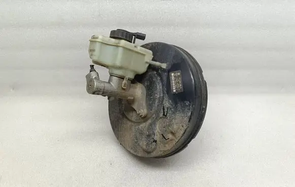 Volkswagen Touran I Brake booster 1T1614105G 03787430014
