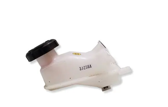 Hyundai Kona II Brake fluid reservoir 