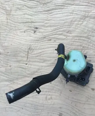 Volvo XC60 Power steering pump