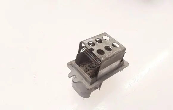 Renault Scenic I Coolant fan relay 651920N