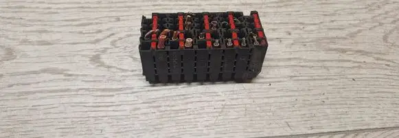 Mercedes-Benz E W210 Fuse box set 0015458401