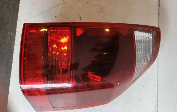 Mitsubishi Pajero Rear/tail lights P3157