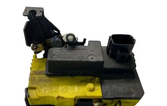 Volvo XC90 Front door lock