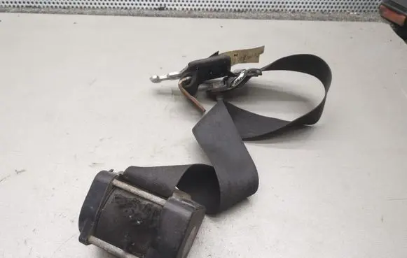 Mercedes-Benz W123 Rear seatbelt 1238605585