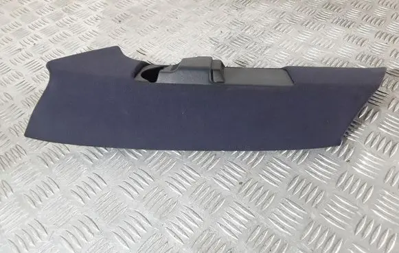(D)pillar trim (top)