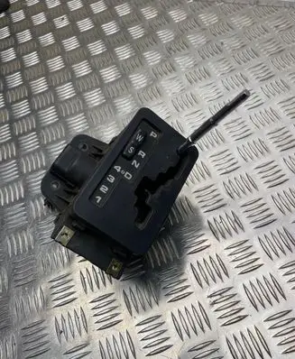 Mercedes-Benz E W210 Gear shifter/selector A2022670137