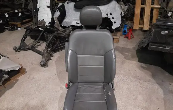 Volkswagen Routan Front driver seat 
