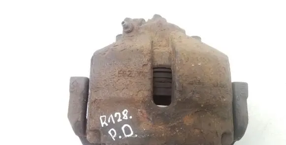 Volkswagen Touran I Front brake caliper
