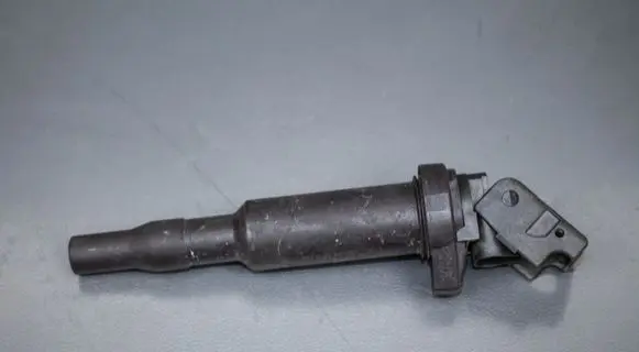 Citroen C4 I Picasso High voltage ignition coil 75716488002 0221504470 757164880