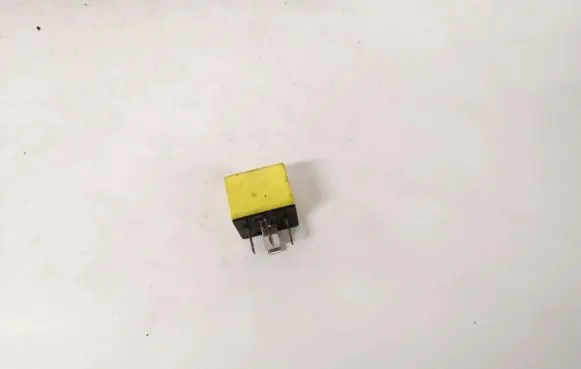 Renault Scenic I Other relay 7700844253