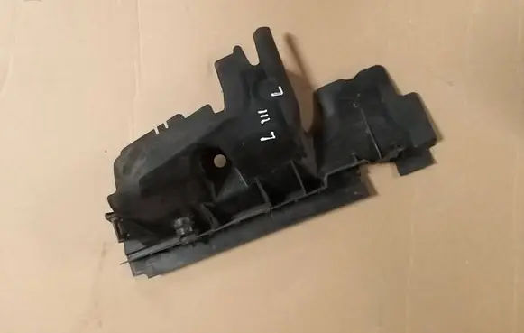 Seat Leon (5F) Intercooler air guide/duct channel 5F0121283AE