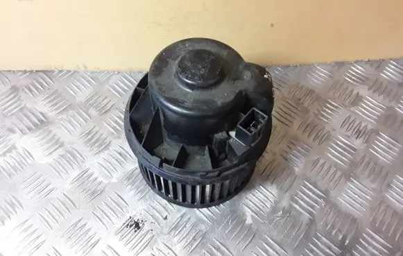 Ford Focus Heater fan/blower 1736007103 3M5H18456AD