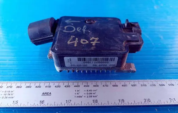 Ford Focus Fan control module 940002906 500009011009