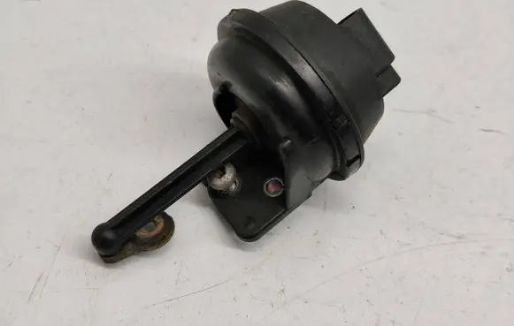 Mercedes-Benz CL C215 Valve vacuum A1121410069 1121410069