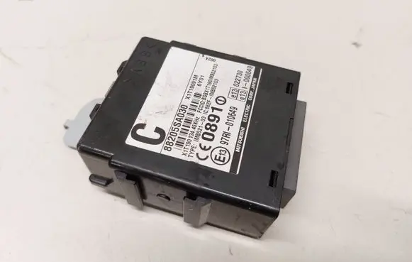Subaru Impreza II Other control units/modules 88205SA030 97RI010649