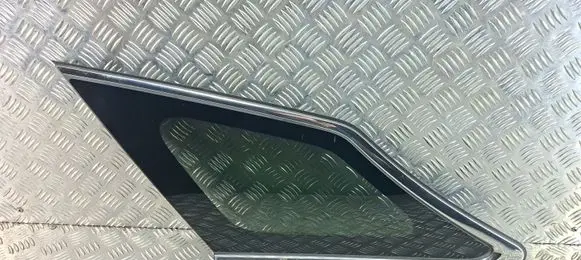 Hyundai i40 Rear side window