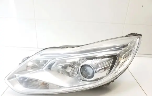 Ford Focus Headlight/headlamp BM5113W030 BM5113D155