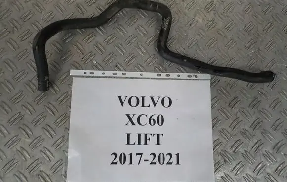 Volvo XC60 Engine coolant pipe/hose 31338302