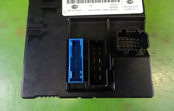 Audi A8 S8 D3 4E Comfort/convenience module 4E0907289