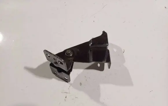 Chevrolet Epica Tailgate/trunk/boot hinge