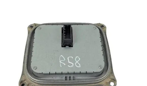 Alfa Romeo Stelvio Xenon control unit/module 147000026900