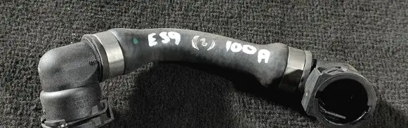 BMW 5 E39 Engine coolant pipe/hose