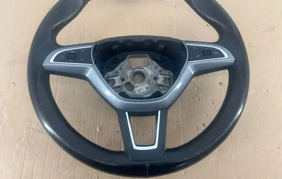 Skoda Rapid (NH) Steering wheel 3076472 362502 308906999AW