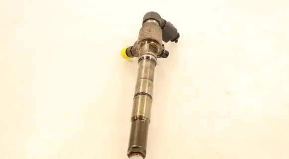 Volkswagen PASSAT B7 Fuel injector 03L130277B