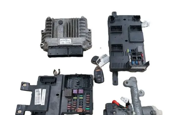 KIA Carnival Engine control unit/module 391044X910 R0412C001G