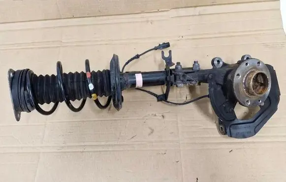 Renault Twingo III Front wheel hub spindle knuckle 543027472R