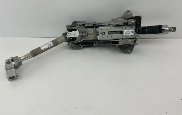 Steering wheel axle set