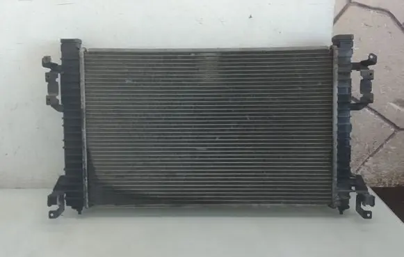 Coolant radiator
