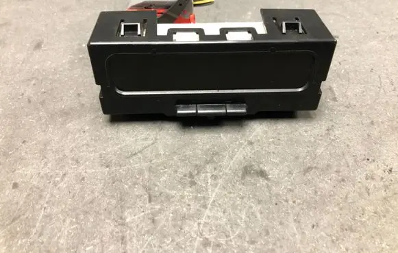 Renault Megane II Screen/display/small screen 8200107839