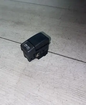 Volvo S70 V70 V70 XC Windscreen/window heater switch 9162952 97W03K