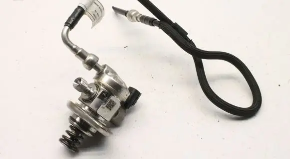 Ford Focus Mechanical fuel pump H6BG9D376AA