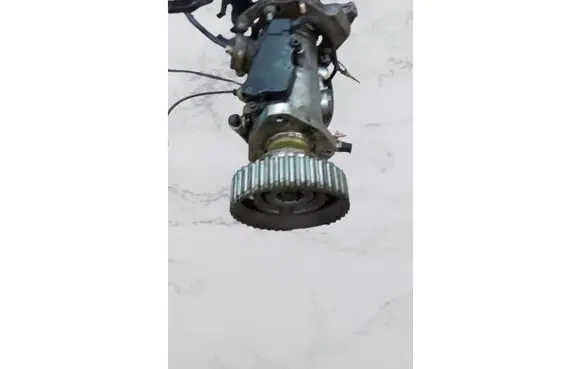 Volvo S40, V40 Fuel injection high pressure pump