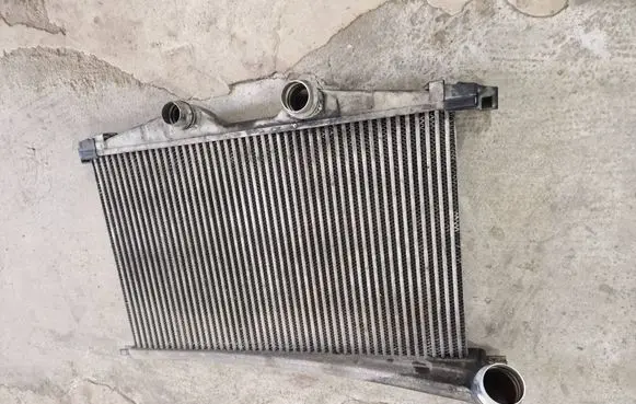 Citroen C5 Intercooler radiator 9688473580