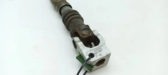 Mercedes-Benz E W212 Steering column universal joint A2044620278 757Q713