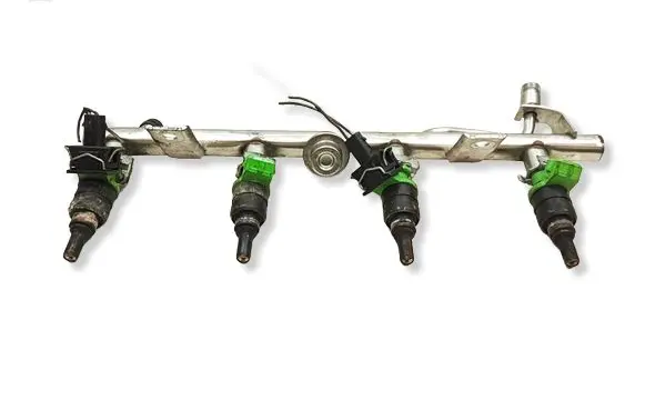 Mercedes-Benz SLK R171 Fuel main line pipe A2720780092
