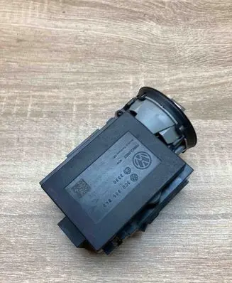 Volkswagen PASSAT B6 Ignition lock 3C0905843N WITHKEY