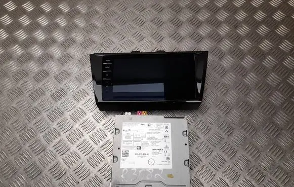 Volkswagen Arteon Shooting Brake Radio/CD/DVD/GPS head unit 5G6919606C