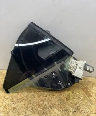 Ford Mustang VI Sliding door window/glass FR3B7629864A