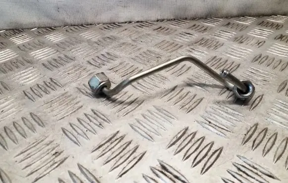 Opel Movano B Fuel injector supply line/pipe 