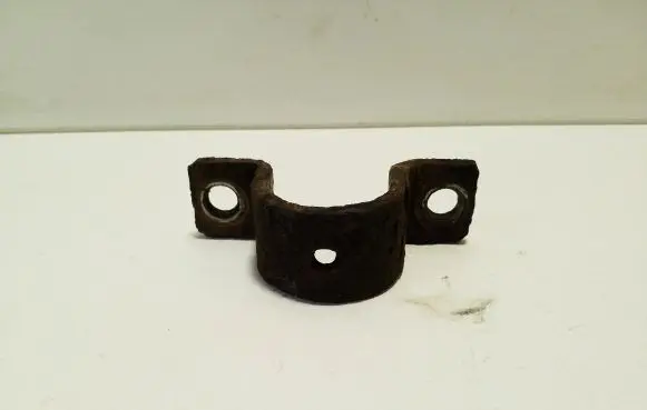 Mitsubishi Outlander Sway bar bush bracket, rear 