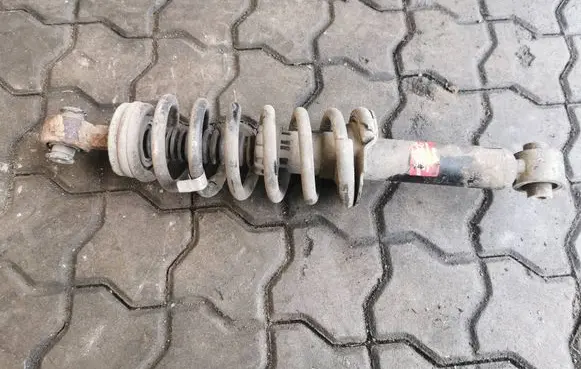 Peugeot 508 RXH Rear shock absorber with coil spring 