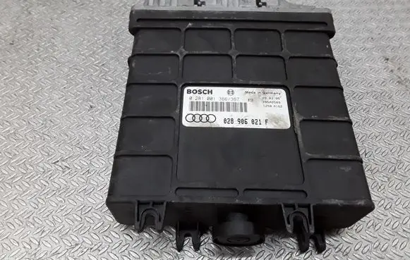 Audi A4 S4 B5 8D Engine control unit/module 0281001366 028906021F