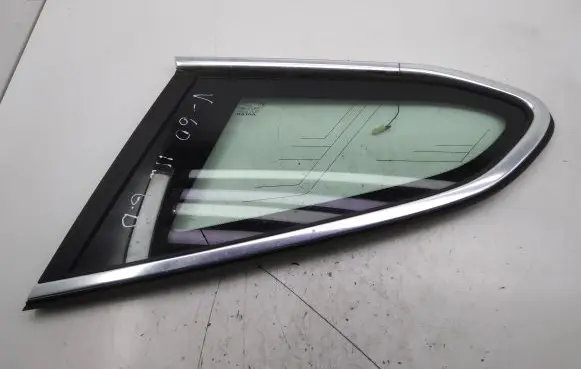 Volvo V60 Rear side window